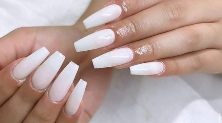 CLASSY CLAWS NAILS & SPA