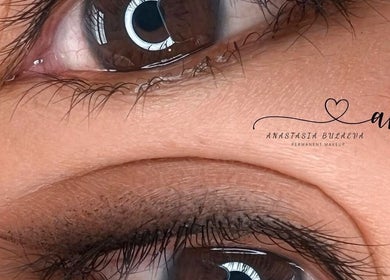 Detailed close-up of expertly applied eyeliner at Aroma Beauty Palace, Cashmere, Queensland, AU.