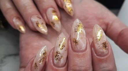 Immagine 2, Straight Up Nails