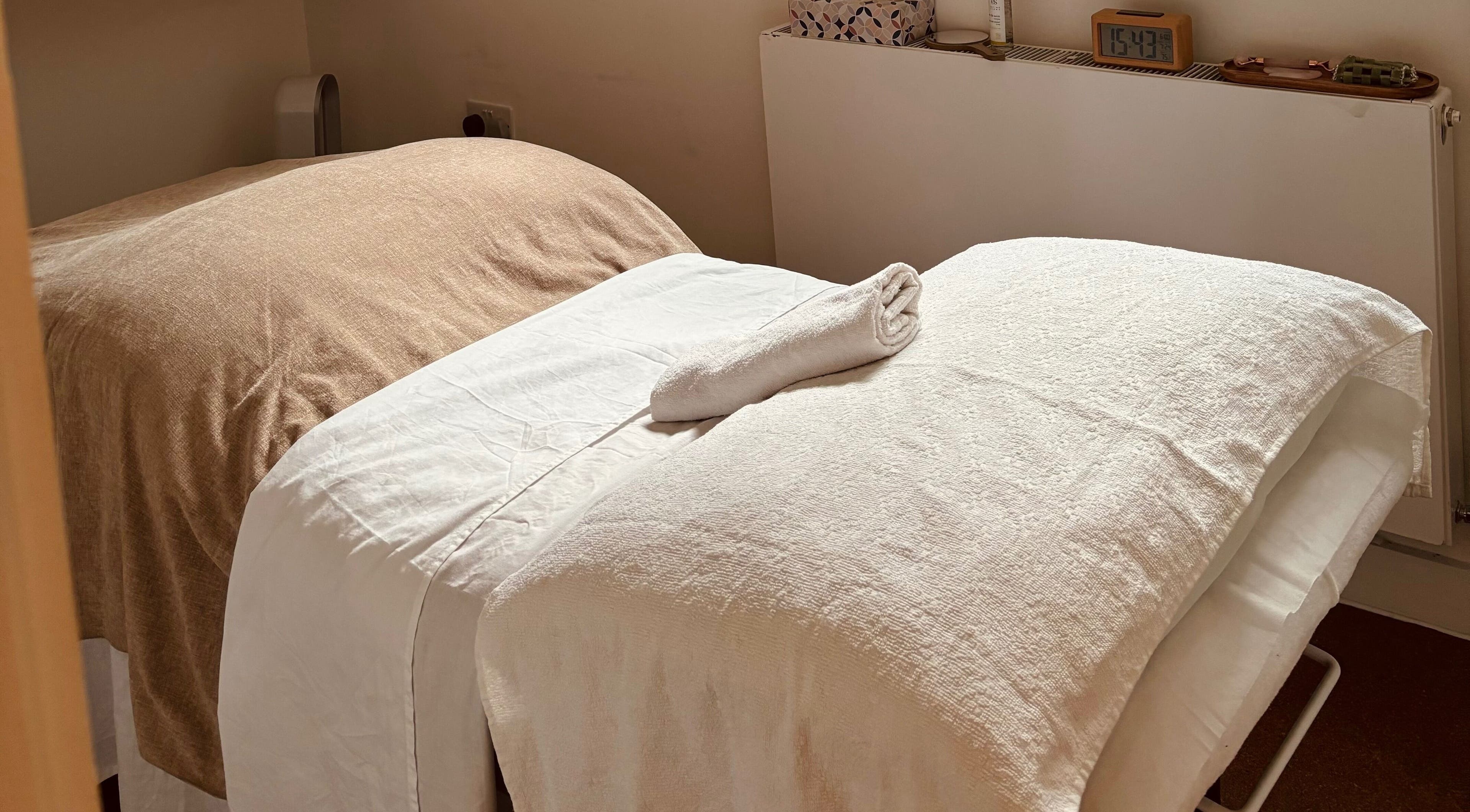 Tranquil treatment bed at Adeline Peillet at East of Eden - Walthamstow E17, London, England, GB.