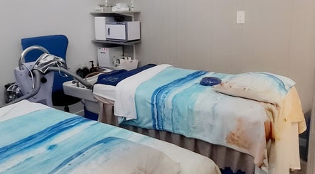 Peaceful therapy beds at Silky Headspa in San Jose, California, US, designed for ultimate relaxation.