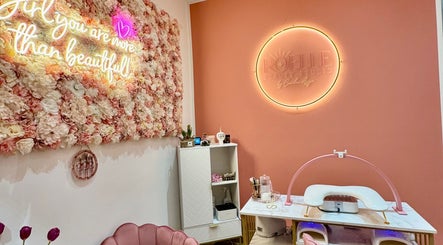 ROELLE Beauty Studio by Cecilia Asja зображення 3