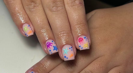 hình ảnh 3 của Nails by Josie