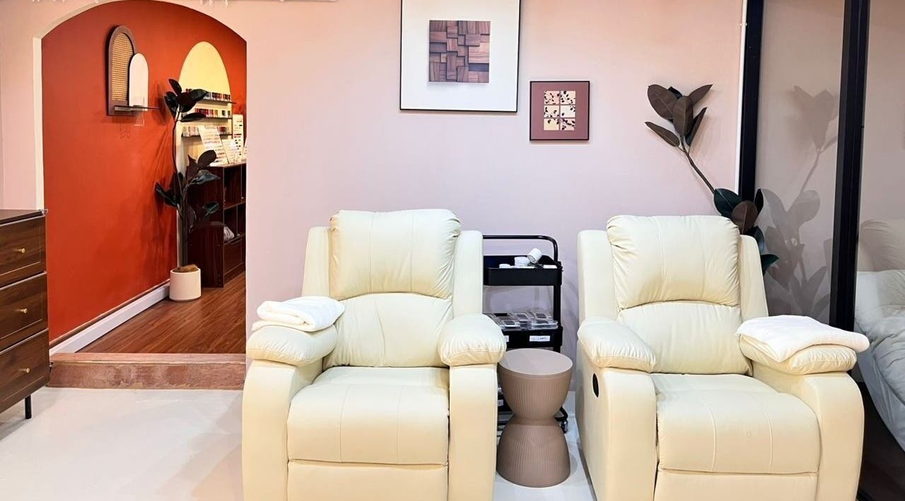 Luxurious spa chairs at GAGA RETREAT TTDI, Kuala Lumpur, Wilayah Persekutuan Kuala Lumpur, MY.