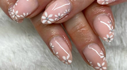 BIAB Gel Nail Studio Sunshine Coast