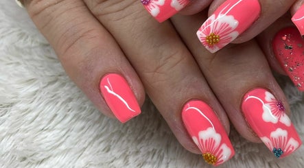 BIAB Gel Nail Studio Sunshine Coast зображення 3