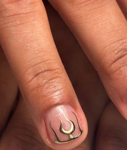 Diseño de uñas decoradas en Toxic Beauty, Barcelona, Catalunya, ES.