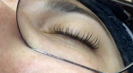Shellbelle Lashes image 3