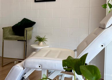Comfortable treatment chair at The Allure Body Contouring, Adelaide, South Australia, AU, with stylish decor.