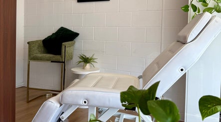 Comfortable treatment chair at The Allure Body Contouring, Adelaide, South Australia, AU, with stylish decor.
