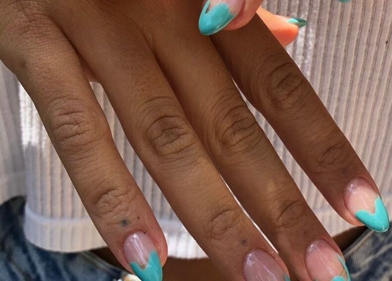 Uñas decoradas en Chainna, Randwick, New South Wales, AU. Manicura moderna.