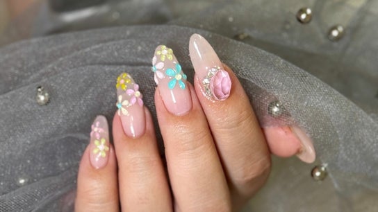 Bisou Nail & Eyelash Atelier