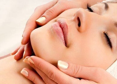 Relaxing facial massage at Organic Body Therapies, Christchurch, Canterbury, NZ.