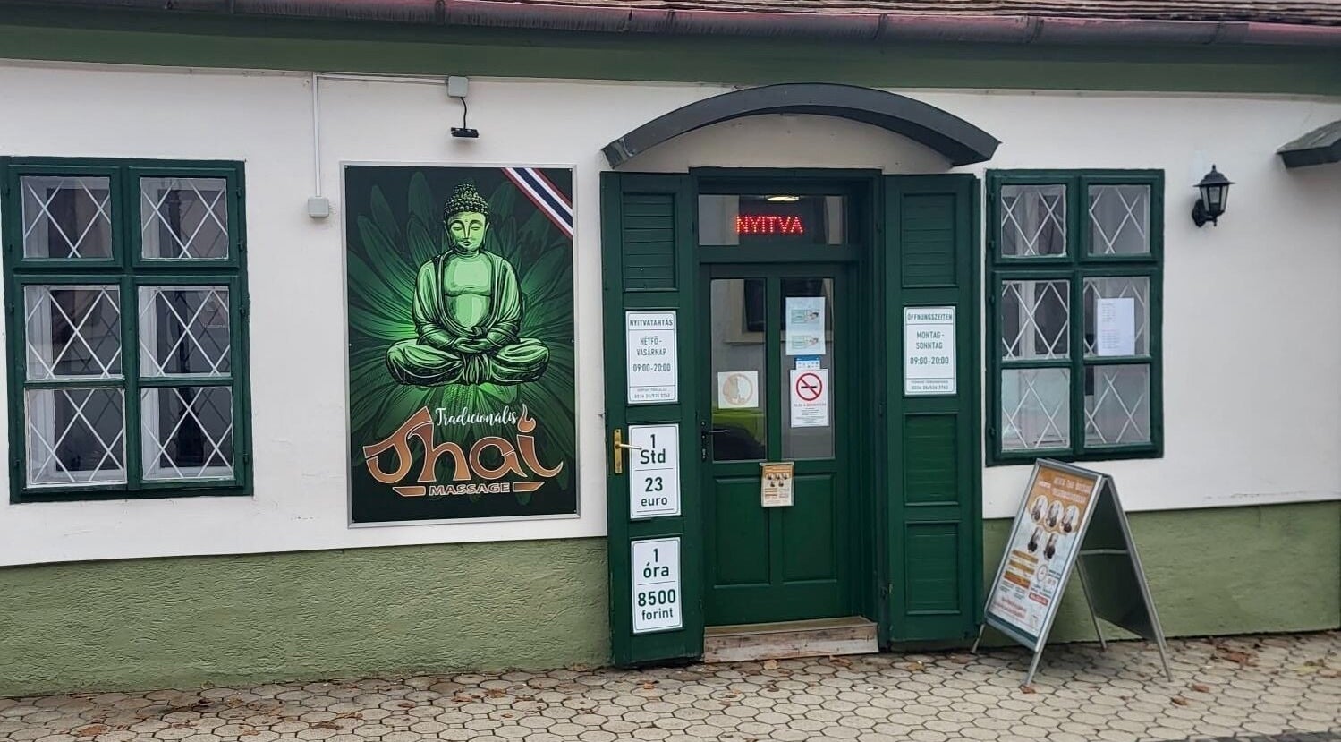 Menta Thai Massage-Mosonmagyaróvár 9200. Jókai utca 6. zöld bejárat, Buddha kép. Mosonmagyaróvár, HU.