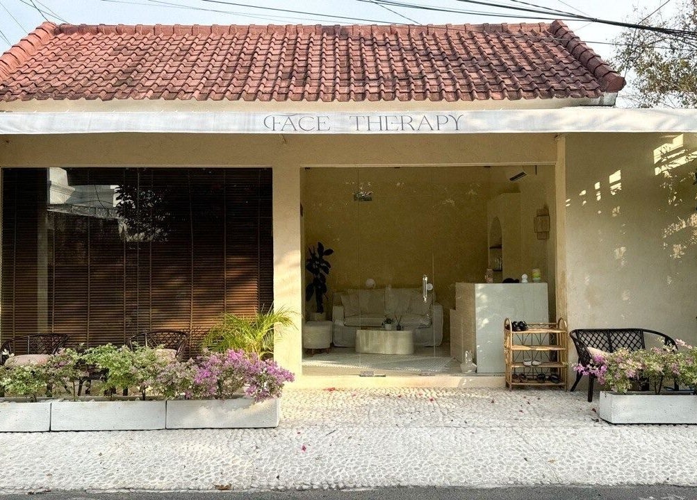 Facade of Face Therapy Spa, Umalas in Bali, ID showcasing relaxed ambiance with inviting design.