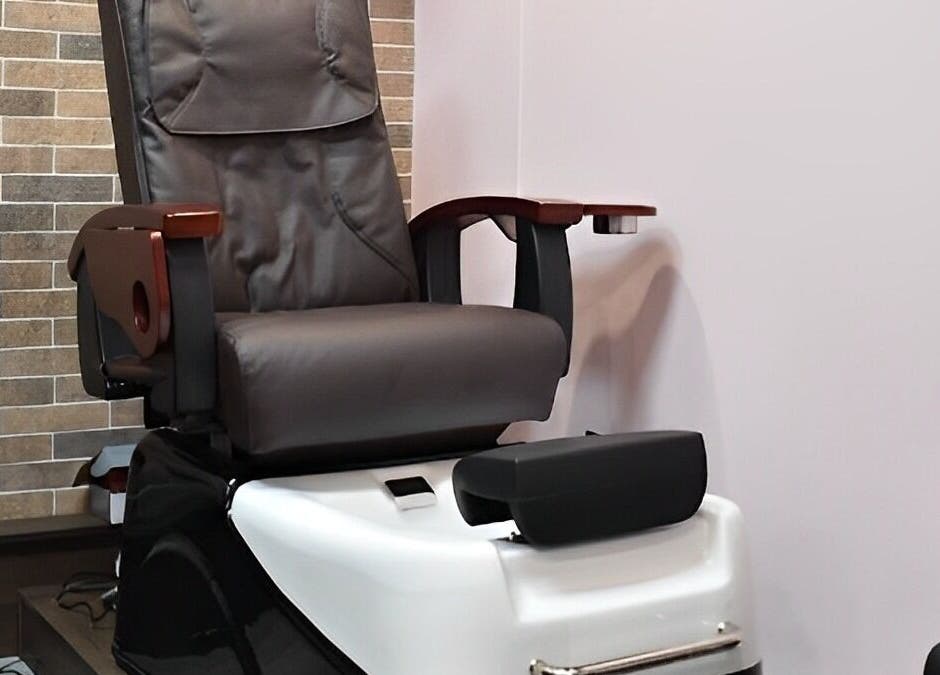 Luxurious pedicure chair at Patel Sisters Aesthetic Beauty Clinic in London, England, GB offers relaxation and style.