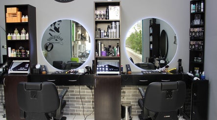 White Tower Salon صالون البرج الأبيض - Sheikh Zayed Road