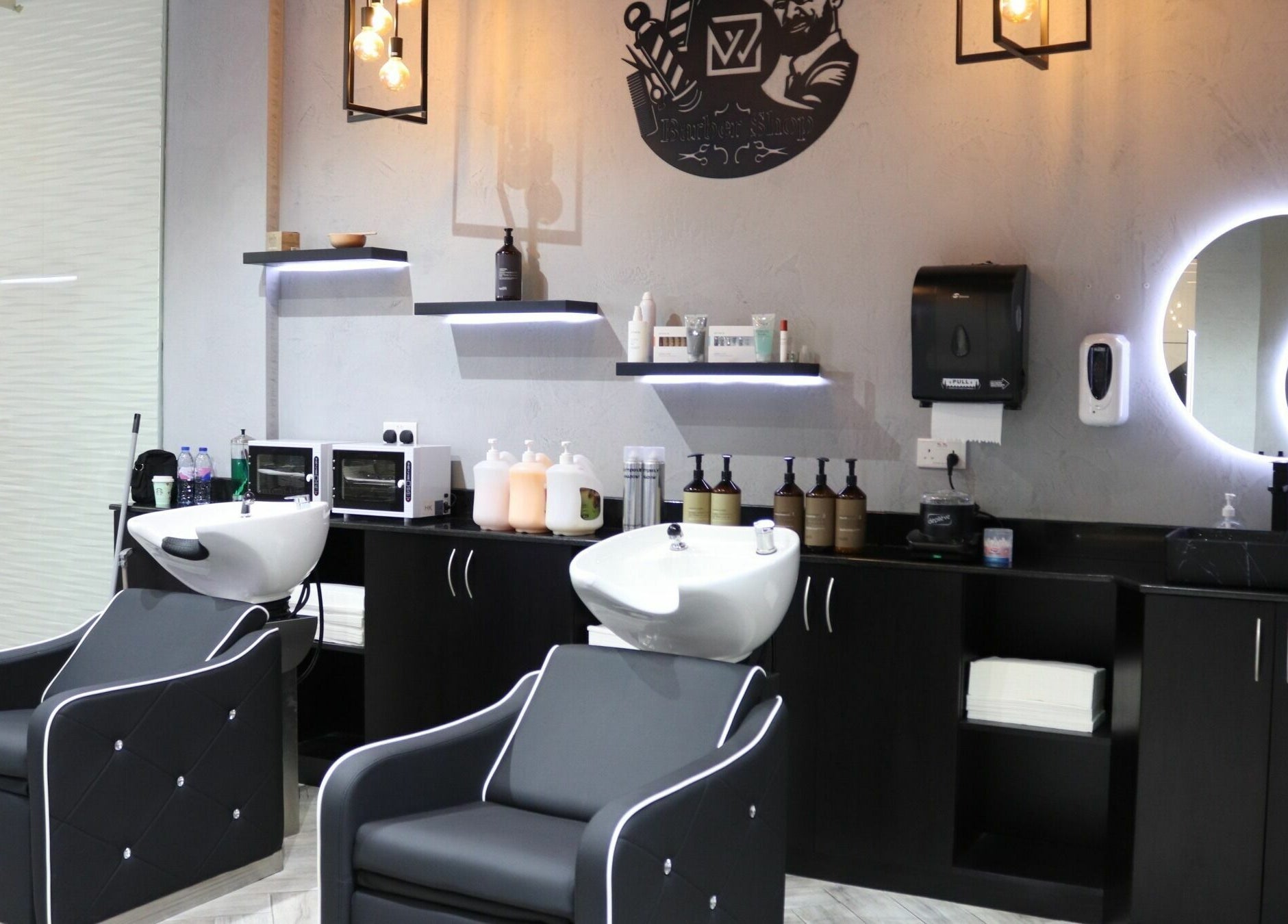 Elegant styling stations at White Tower Salon صالون البرج الأبيض - Digital Park, Dubai, AE.