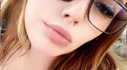 FOXY Lashes image 3
