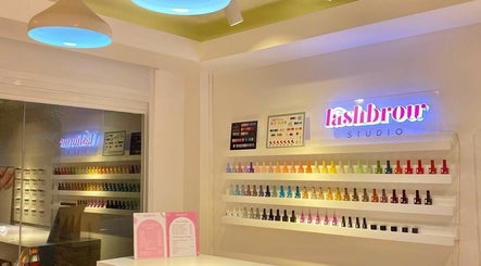 Lashbrow - Nails & Beauty Studio image 2