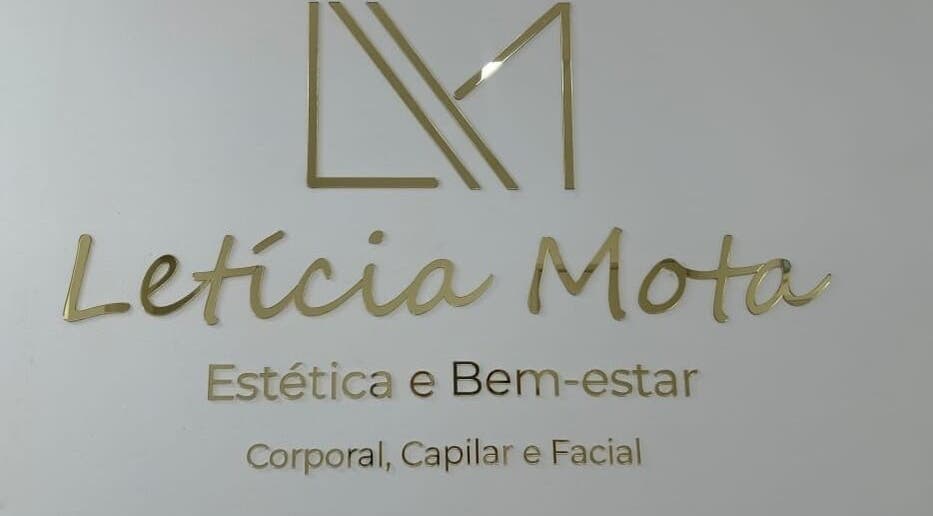 Logotipo de LETÍCIA MOTA ESTÉTICA E BEM-ESTAR em São Paulo, São Paulo, BR, destacando estética e bem-estar.