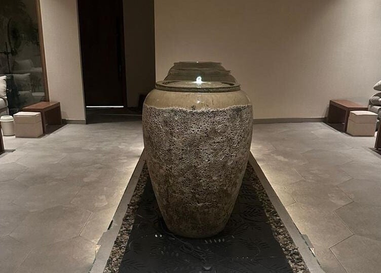 Elegant lounge area at Kaia Spa - Al Malqa, Riyadh, Riyadh Province, SA showcasing modern decor and seating.