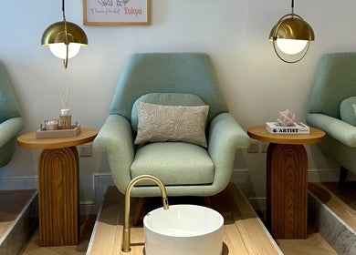 Relaxing pedicure chairs at The Glam Studio | ذا جلام ستوديو, Riyadh, Riyadh Province, SA, showcasing luxury.