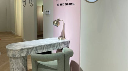 Stylish marble desk and lamp in The Glam Studio | ذا جلام ستوديو, Riyadh, Riyadh Province, SA.