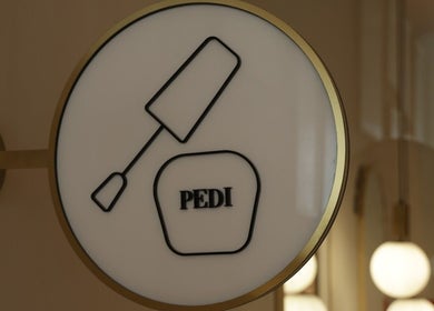 Illuminated pedicure sign at The Glam Studio | ذا جلام ستوديو, Riyadh, Riyadh Province, SA.