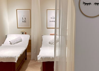 Relaxing treatment room at The Glam Studio | ذا جلام ستوديو, Riyadh, Riyadh Province, SA with soft linen décor.