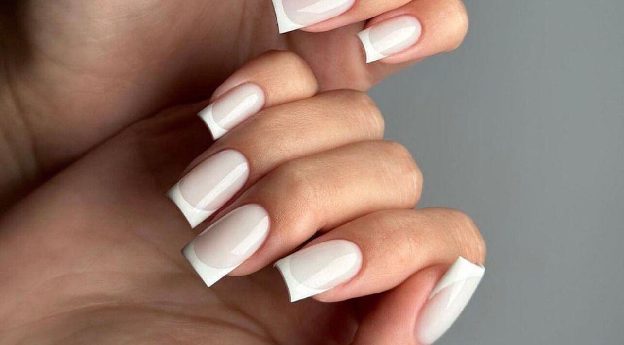 Маникюр с френч стил във VM Beauty Studio, София, София-град, BG.