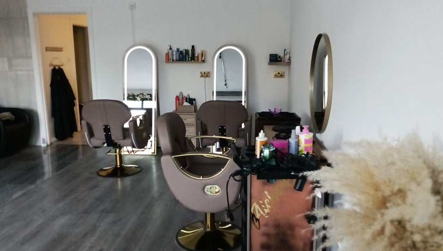 รูปภาพ Alchemy Hair 1