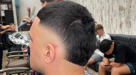 Legends cutz image 2