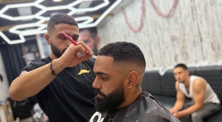 Legends cutz image 3
