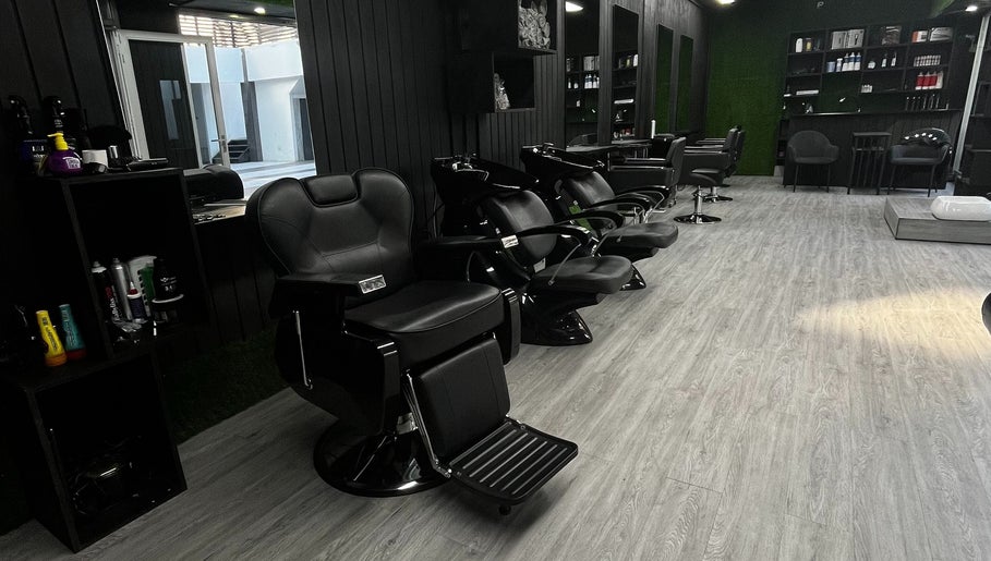 Ramy Roukoz Salon image 1