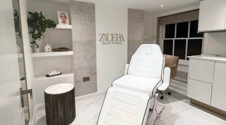 Contour & Sculpt Aesthetics - Greenwhich- Zadera Beauty Studios image 2