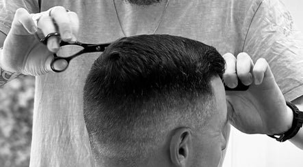 BRO BarberShop image 2