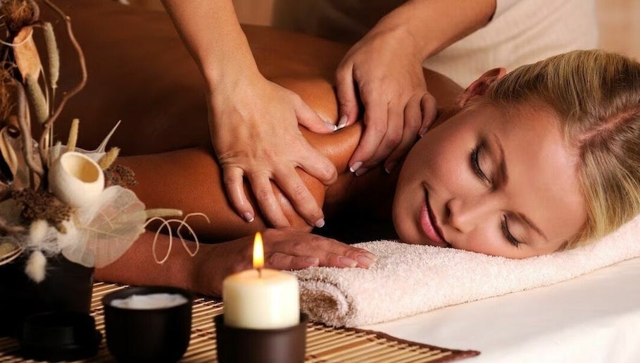 Le Thai Huttah Massage Therapeutic, bild 1