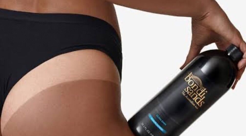 Achieve a flawless tan at Embellish Lashes & Beauty / Onjnue, Portland, Victoria, AU. Enhance your natural glow.