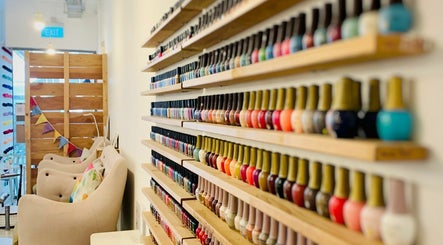 Paint Shoppe Nail Spa image 3