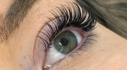 Eyelash Extension By Sofeen