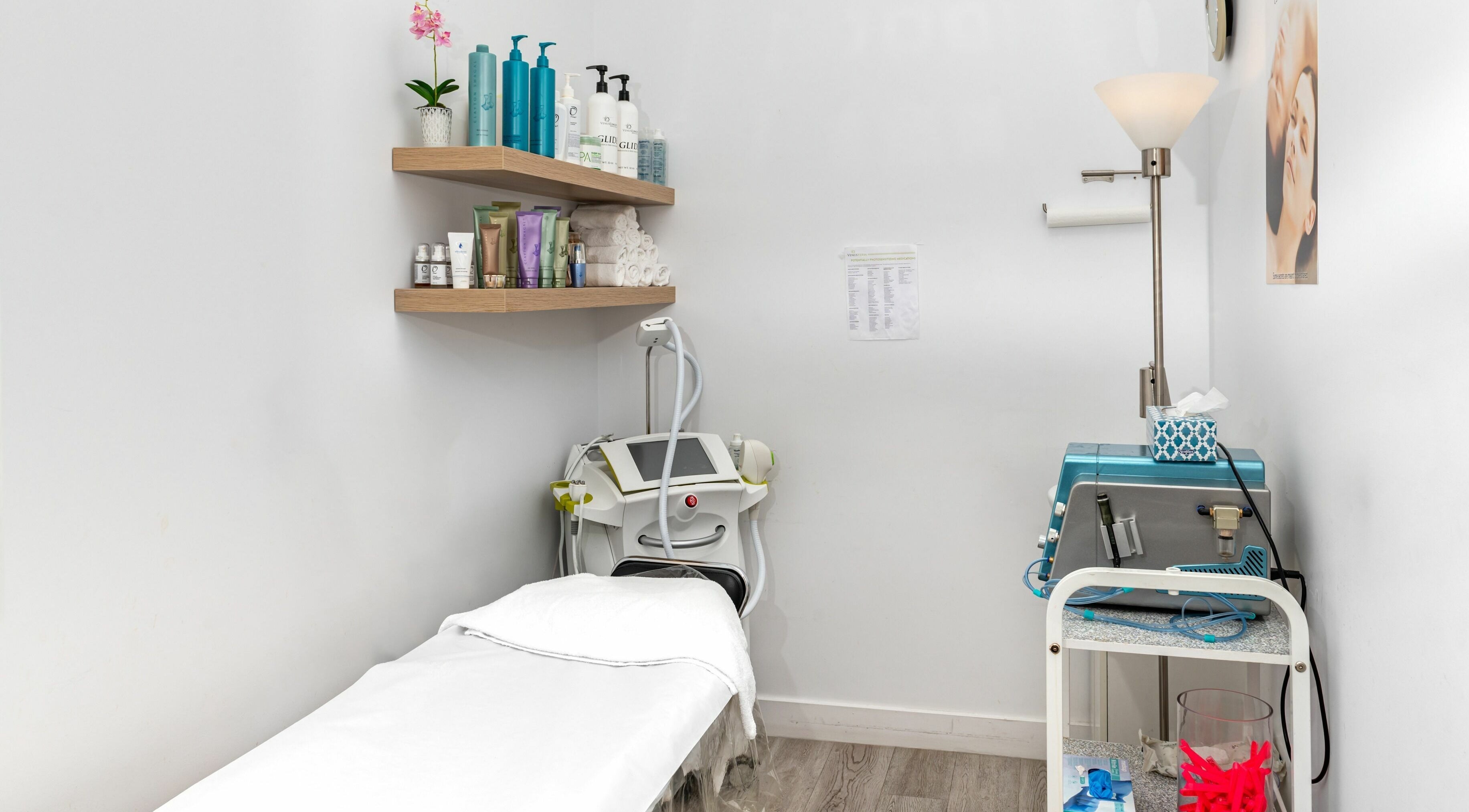 Elegant spa room at Bally Beauty Spa in Surrey, British Columbia, CA with modern equipment and serene decor.