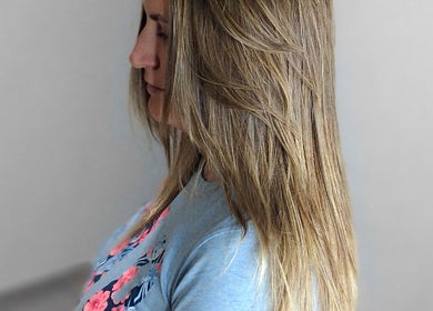 Peinado liso y radiante en Tambel Peluquería, Rosario, Santa Fe, AR.