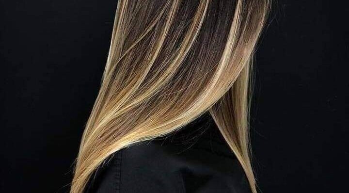 Stylowe balayage u Usługi Fryzjerskie Roxen, Pruszcz Gdańsk, Pomorskie, PL. Idealny kolor i blask.