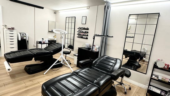 Unique Permanent Makeup