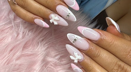 hình ảnh 3 của Pretty Nails and Lashes