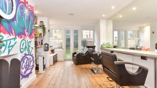 Salon Thirty One