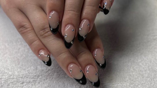 Ontario Centre Nails - MILAN BOOKING ONLY