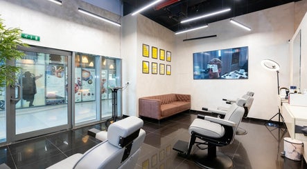 U Barbershop зображення 3