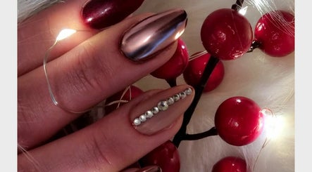 Immagine 3, Jse and Eyebrows and Nail Art by Izabela Migon